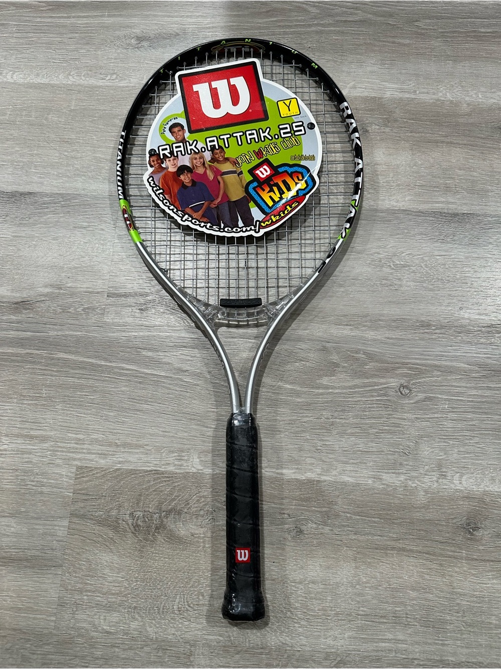 CH221 NWT WILSON Rak Attak 25 Titanium 3 7/8" Oversized Jr Youth Tennis Racquet